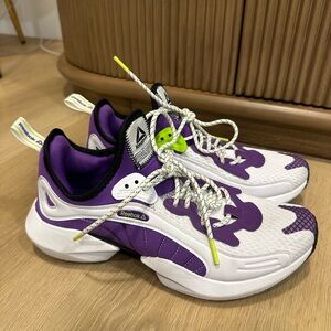 Reebok Womens Purple/ White Sole Fury 00 Running Shoes size 8.5